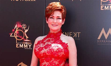 Carolyn Hennesy Bio, Wiki, Net Worth,。